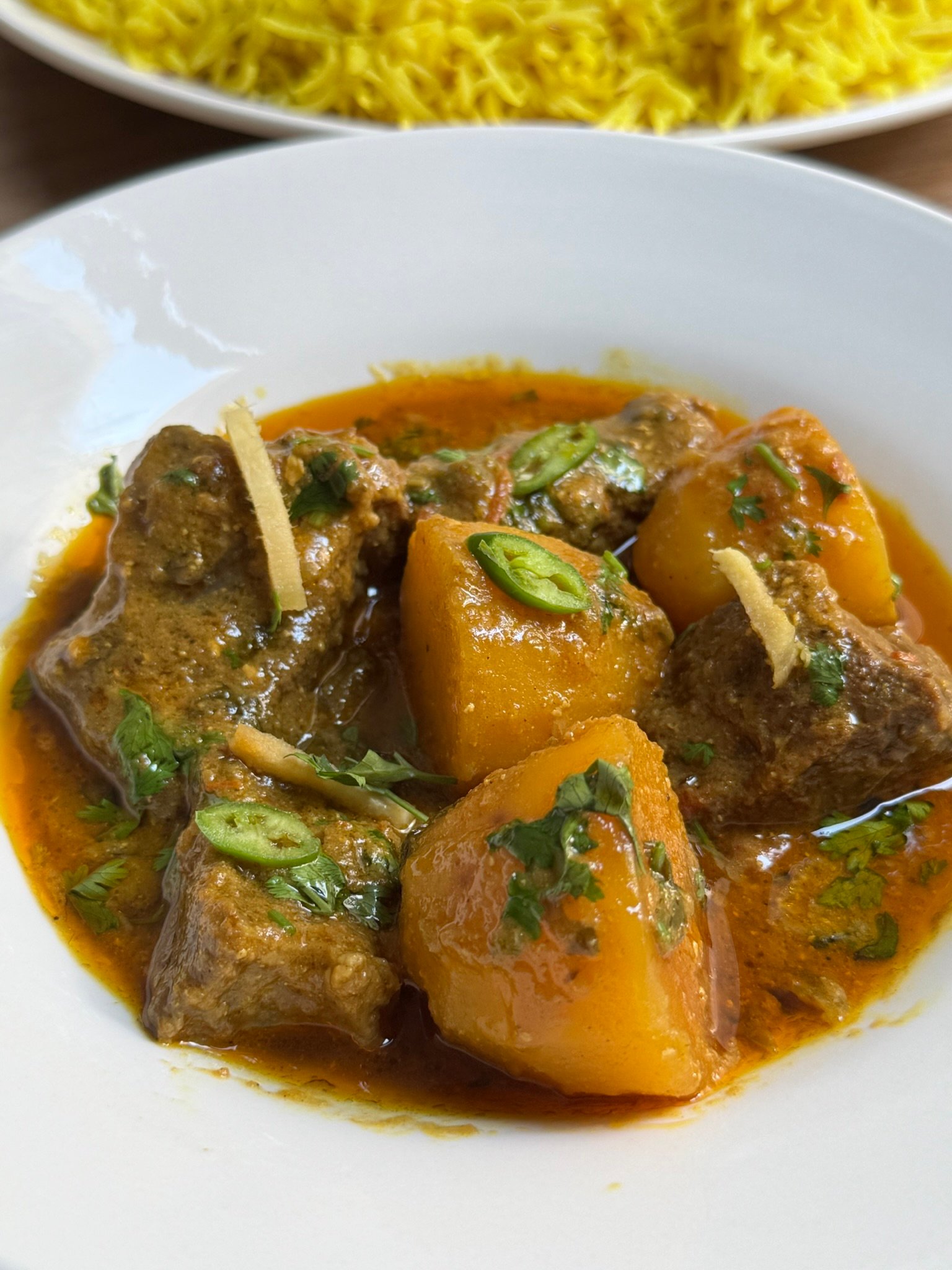 Aloo Ghosht Recipe – Pakistani Meat and Potato Curry
